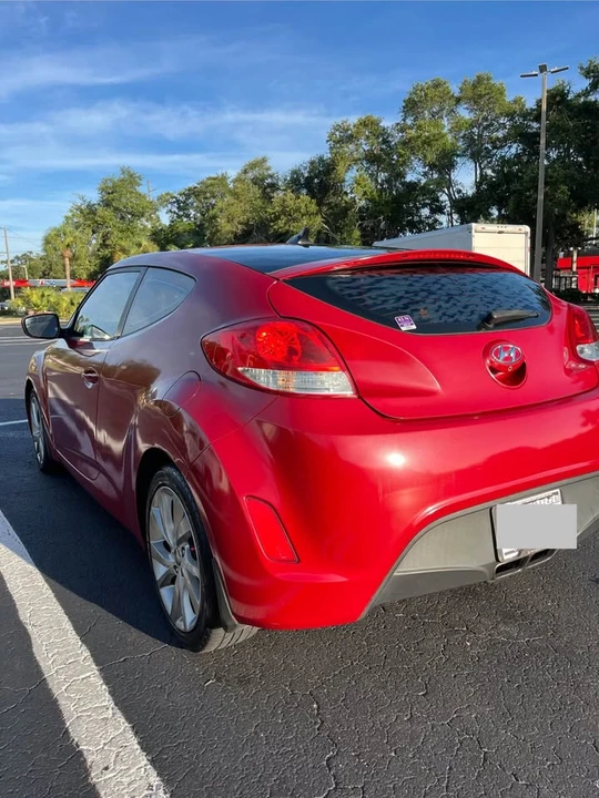 2016 Hyundai Veloster - Image 7 of 14