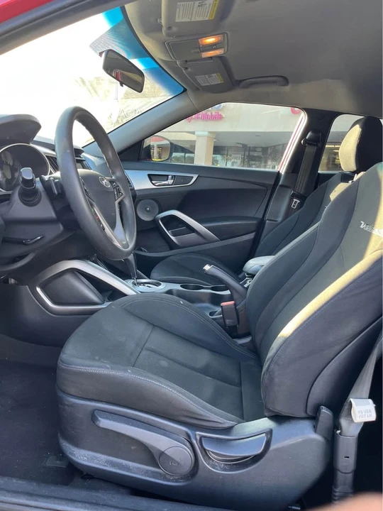 2016 Hyundai Veloster - Image 8 of 14
