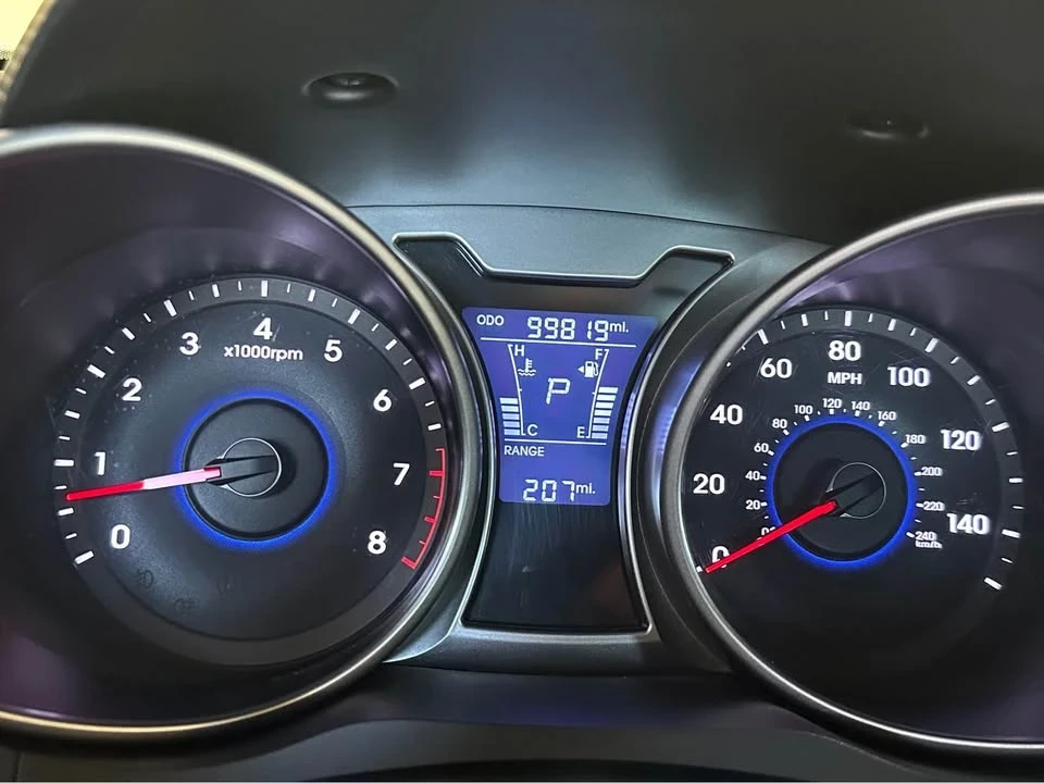 2016 Hyundai Veloster - Image 7 of 9
