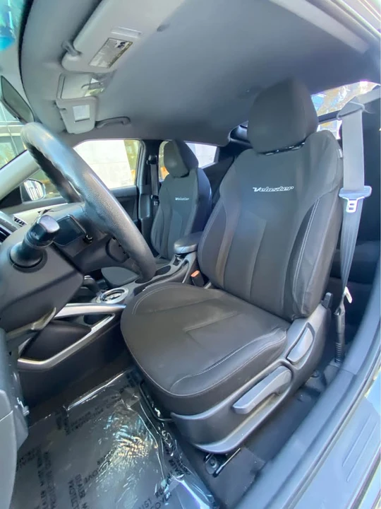 2016 Hyundai Veloster - Image 9 of 19