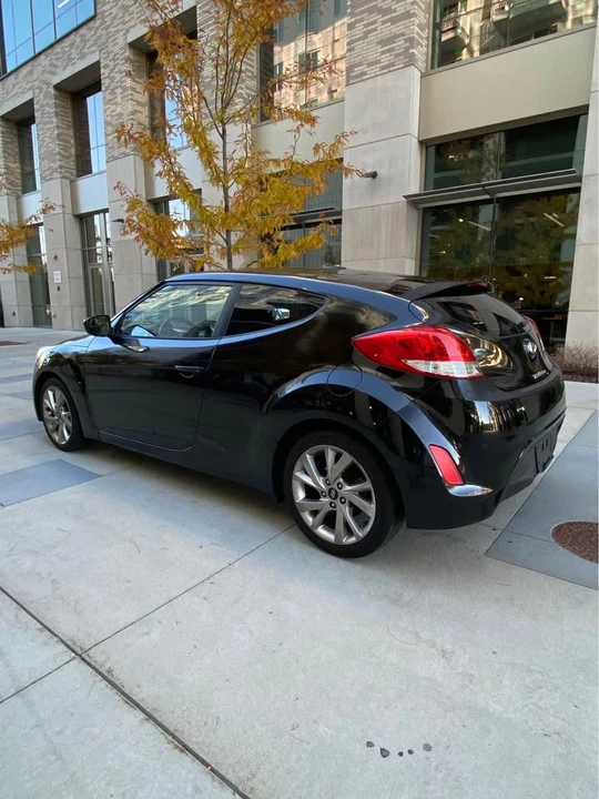 2016 Hyundai Veloster - Image 7 of 19