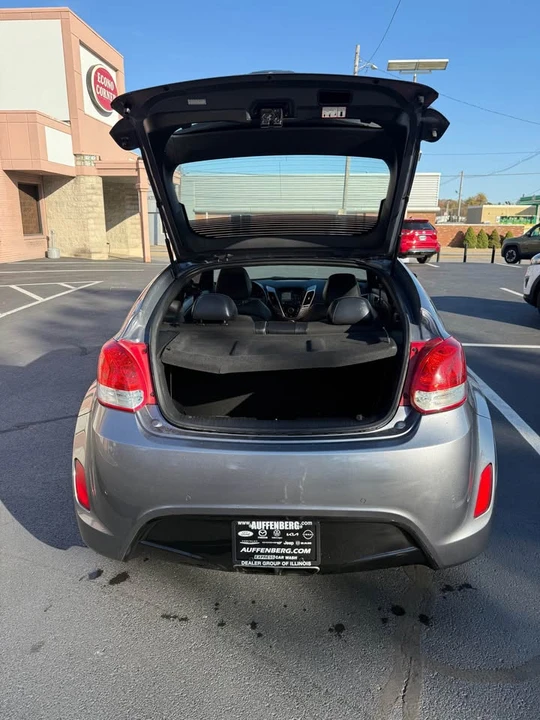 2016 Hyundai Veloster - Image 5 of 17