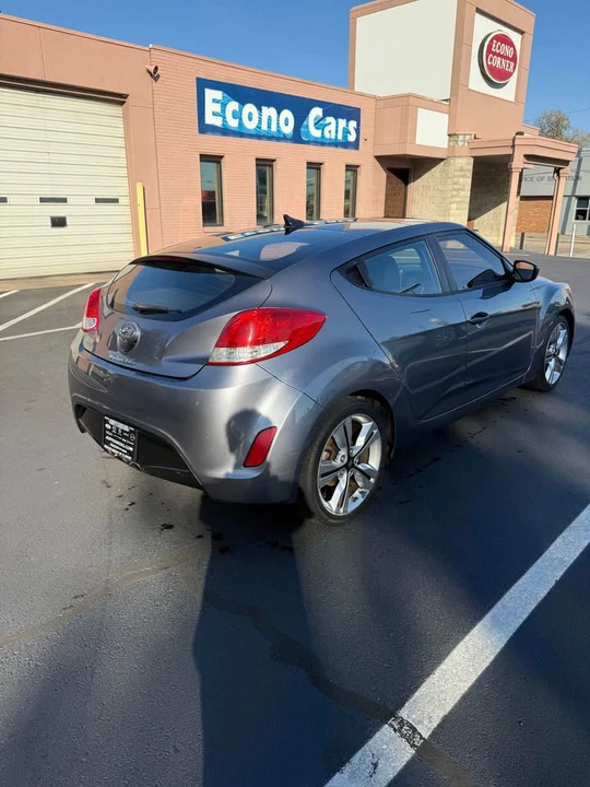 2016 Hyundai Veloster - Image 6 of 17