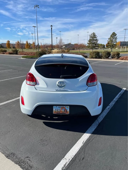 2016 Hyundai Veloster - Image 6 of 17