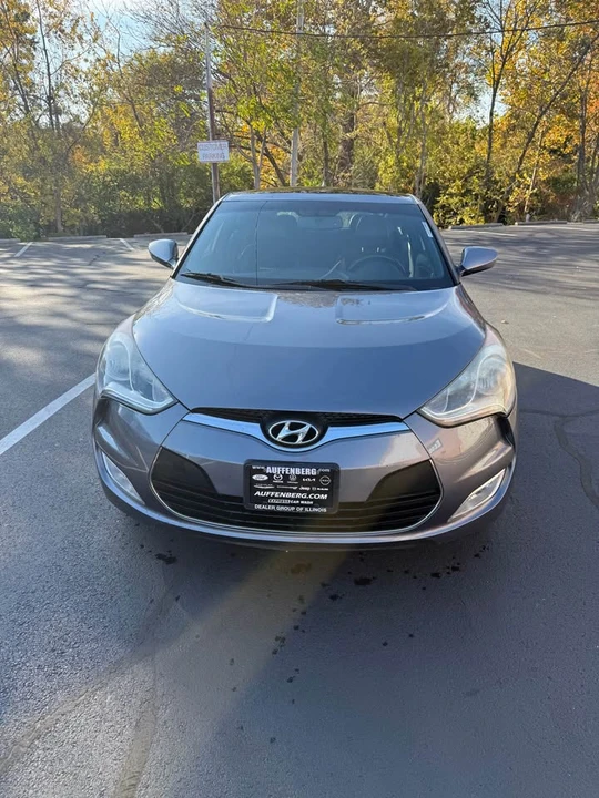 2016 Hyundai Veloster - Image 9 of 17