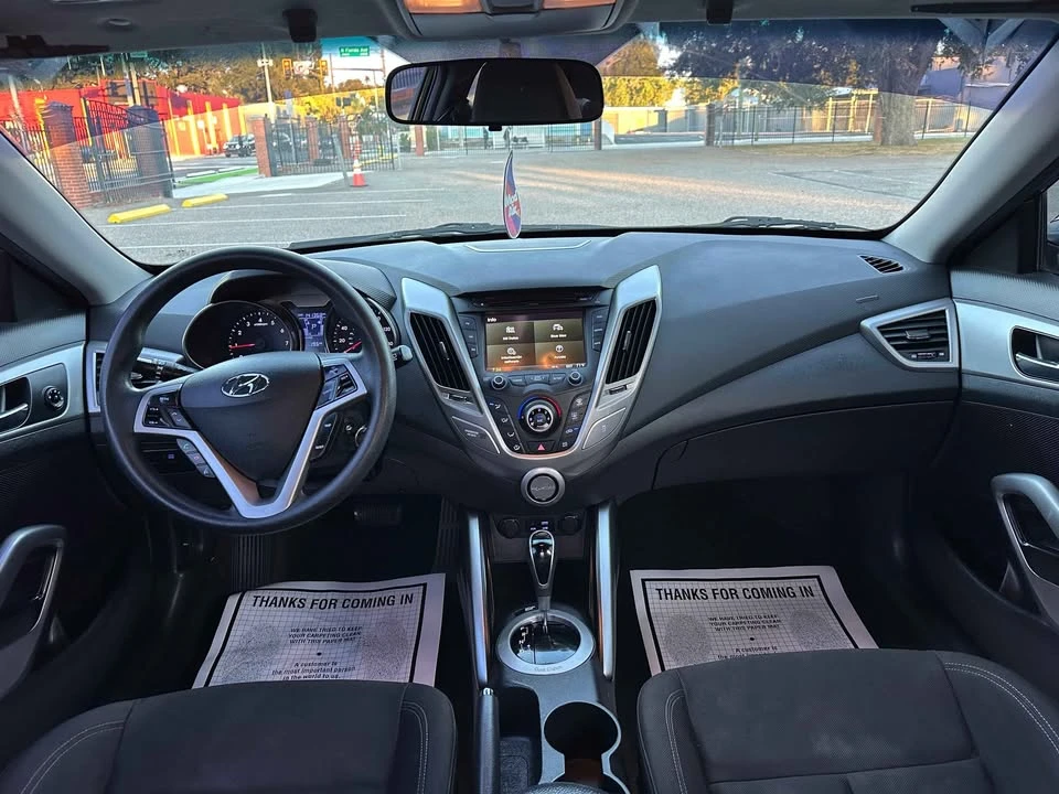 2016 Hyundai Veloster - Image 10 of 16