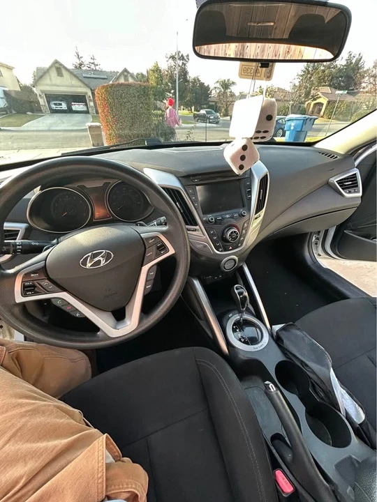 2016 Hyundai Veloster - Image 6 of 19