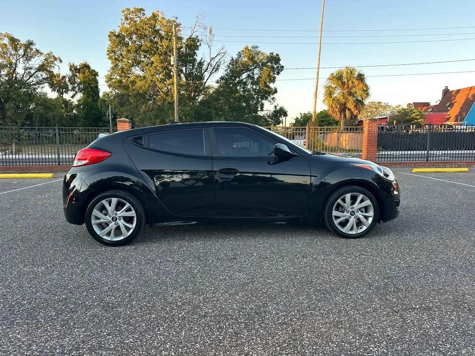 2016 Hyundai Veloster - Image 5 of 16