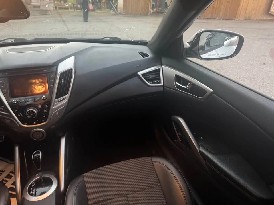 2016 Hyundai Veloster - Image 16 of 16
