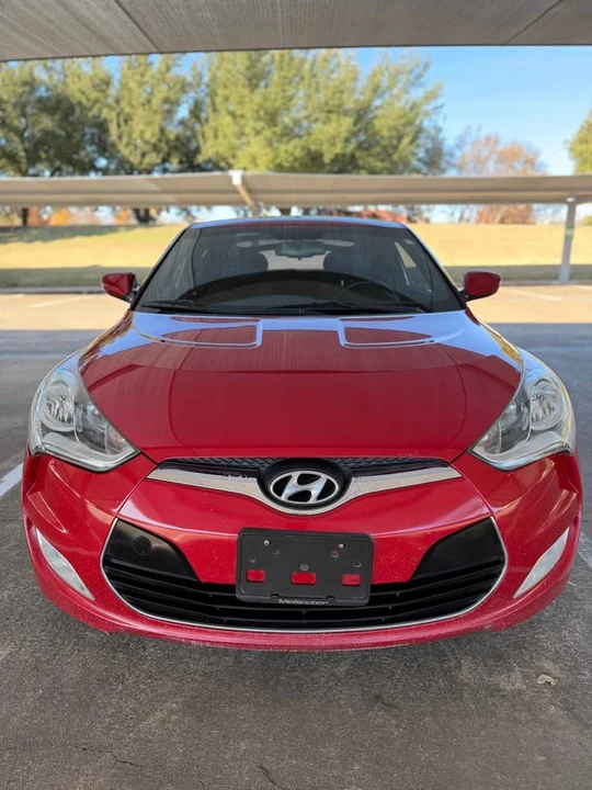 2016 Hyundai Veloster - Image 2 of 19