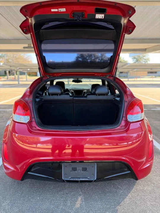 2016 Hyundai Veloster - Image 12 of 19