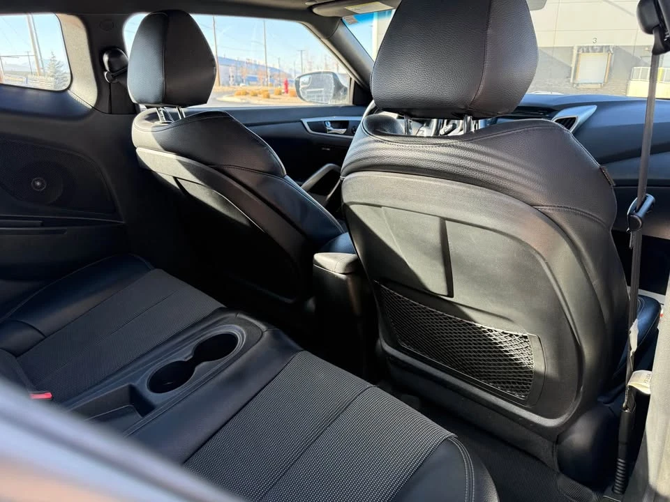2016 Hyundai Veloster - Image 6 of 8