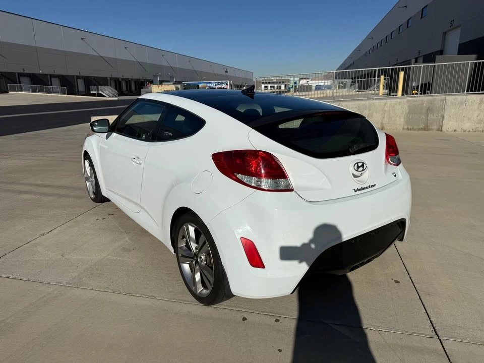 2016 Hyundai Veloster - Image 3 of 8