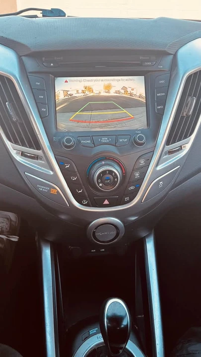 2016 Hyundai Veloster - Image 17 of 20