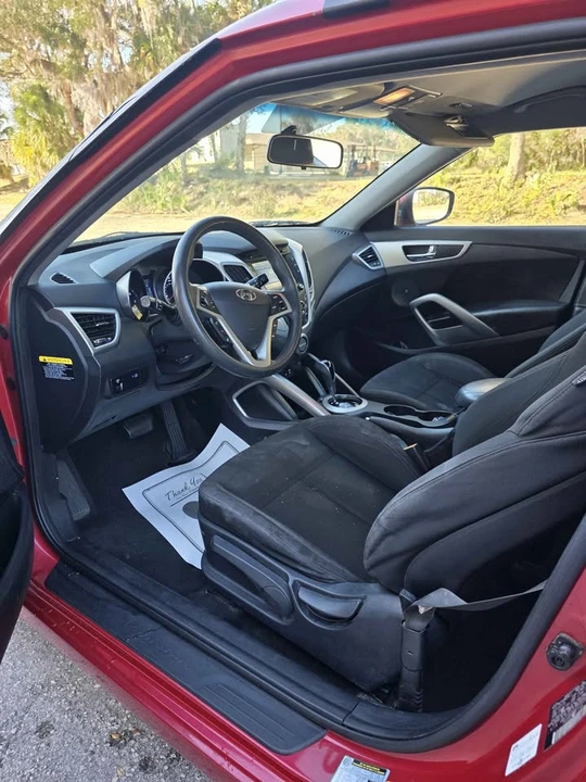 2016 Hyundai Veloster - Image 5 of 8