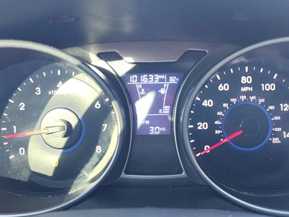 2016 Hyundai Veloster - Image 8 of 16