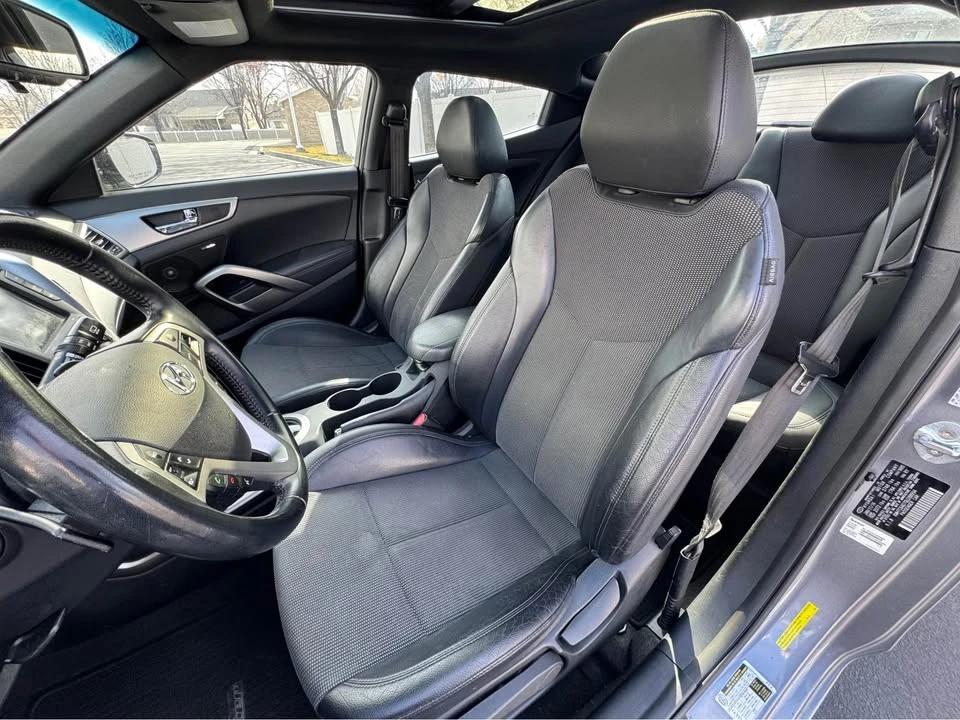 2016 Hyundai Veloster - Image 7 of 11