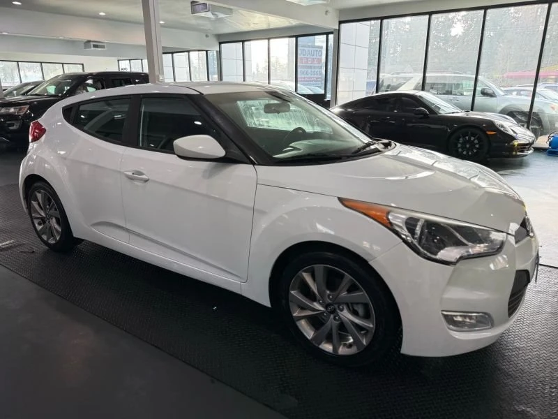 2016 Hyundai Veloster - Image 9 of 20