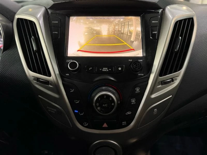 2016 Hyundai Veloster - Image 14 of 20