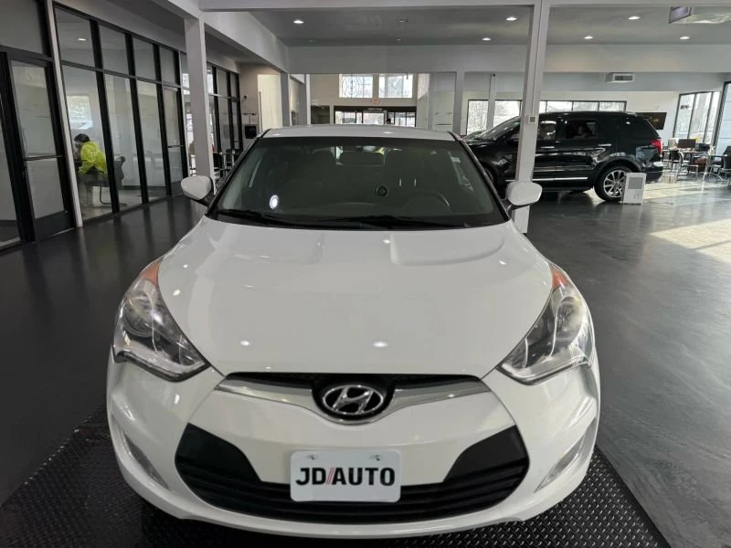 2016 Hyundai Veloster - Image 3 of 20