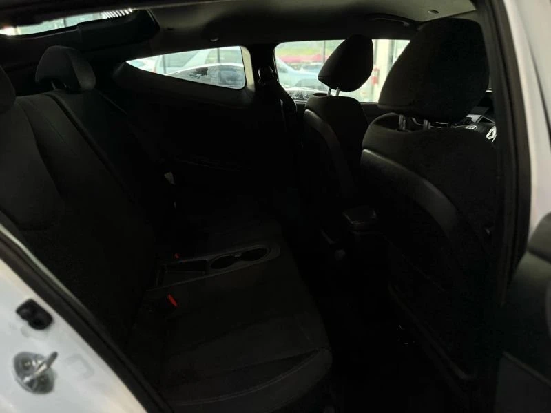 2016 Hyundai Veloster - Image 20 of 20