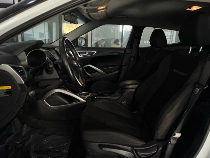 2016 Hyundai Veloster - Image 11 of 20