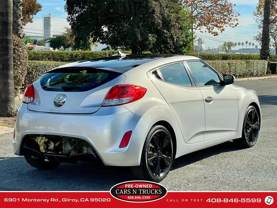 2016 Hyundai Veloster - Image 8 of 20