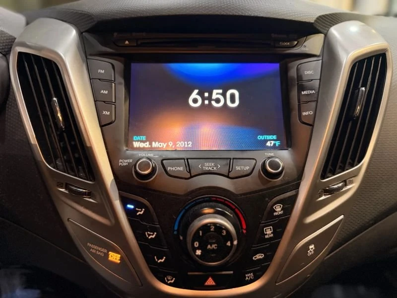 2016 Hyundai Veloster - Image 20 of 20
