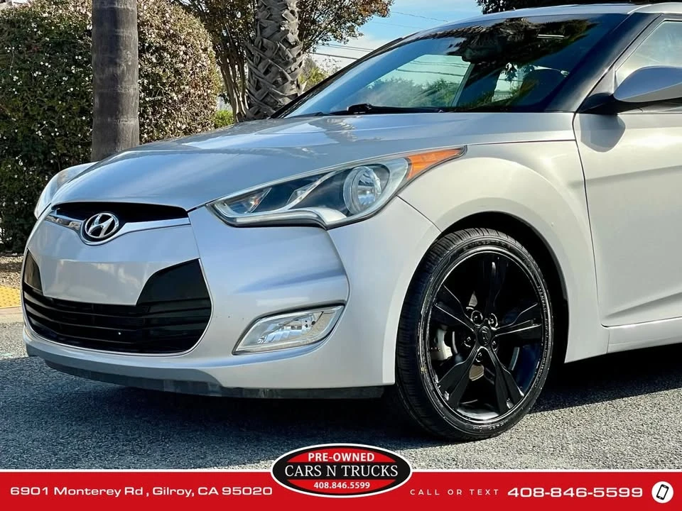 2016 Hyundai Veloster - Image 2 of 20