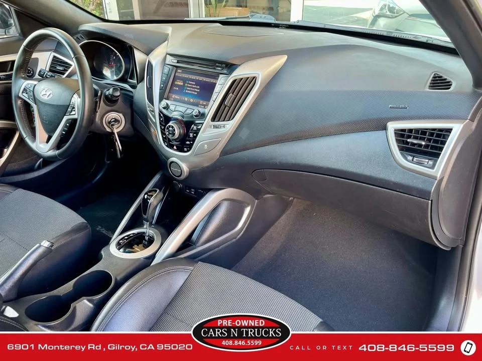 2016 Hyundai Veloster - Image 17 of 20