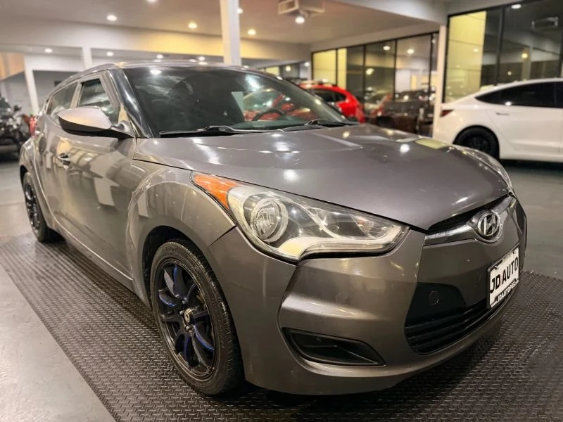 2016 Hyundai Veloster - Image 12 of 20
