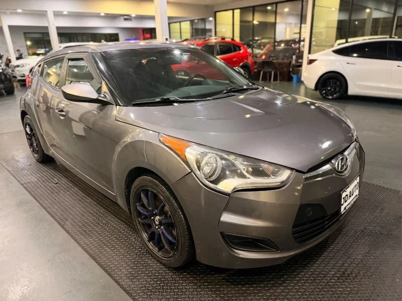 2016 Hyundai Veloster - Image 13 of 20