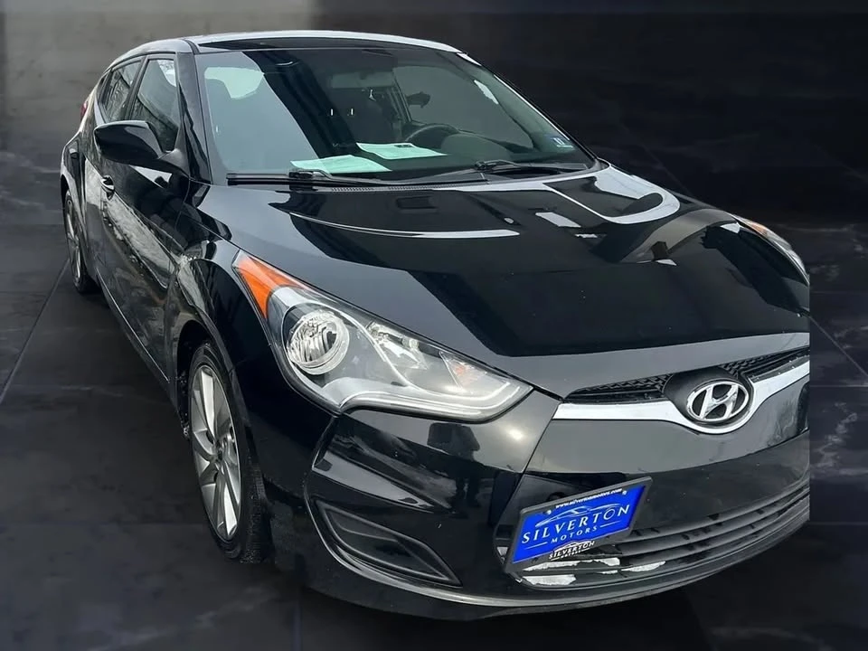 2016 Hyundai Veloster - Image 10 of 20