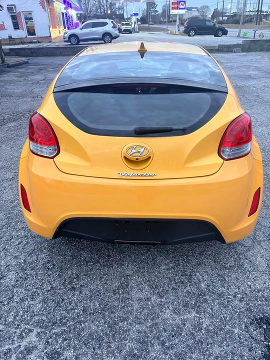 2016 Hyundai Veloster - Image 10 of 10
