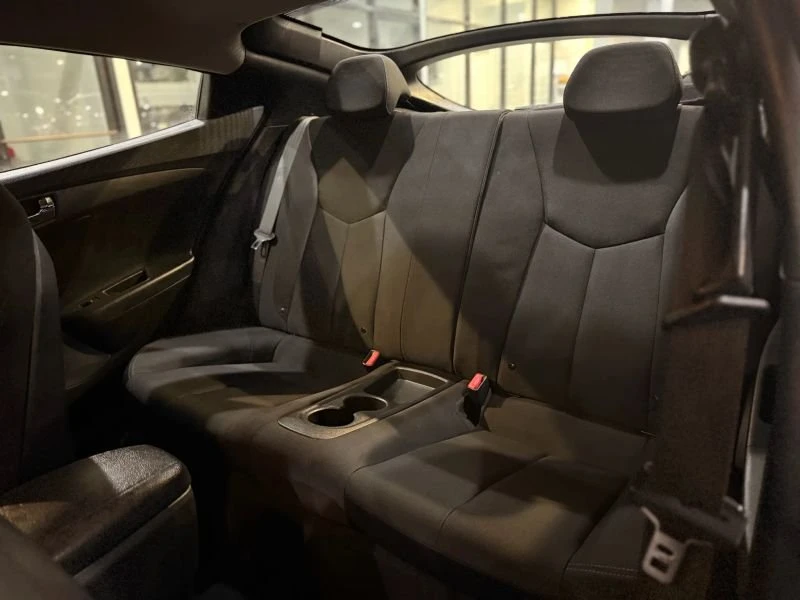 2016 Hyundai Veloster - Image 16 of 20