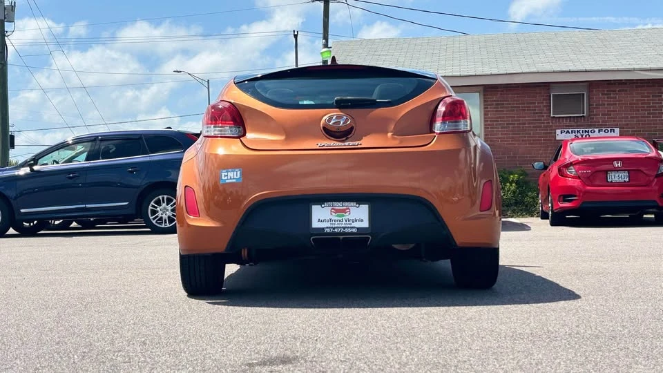 2016 Hyundai Veloster - Image 7 of 14