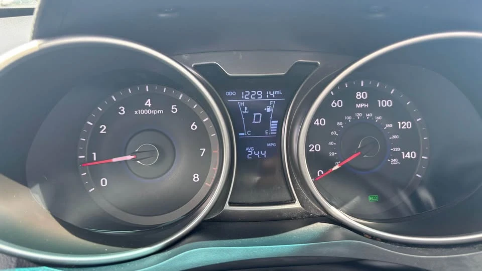 2016 Hyundai Veloster - Image 13 of 14
