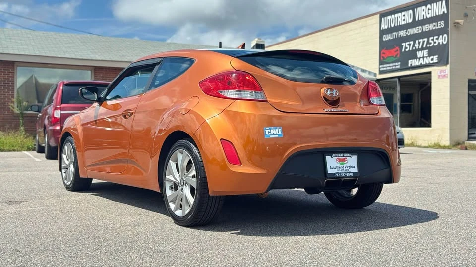 2016 Hyundai Veloster - Image 5 of 14