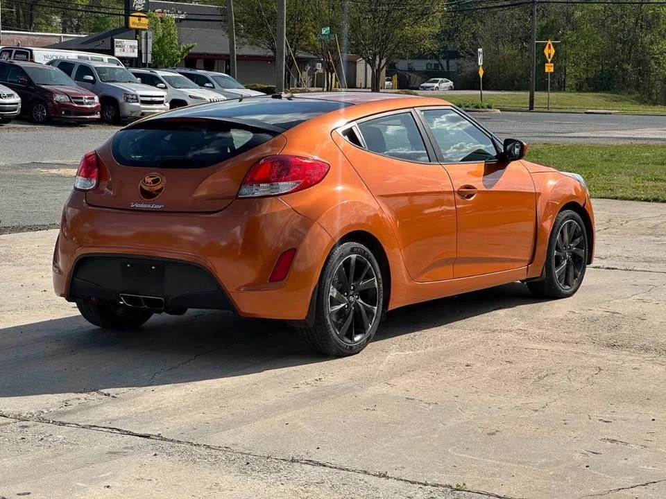 2016 Hyundai Veloster - Image 4 of 14