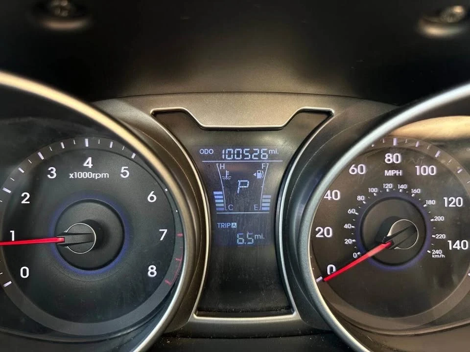 2016 Hyundai Veloster - Image 13 of 14