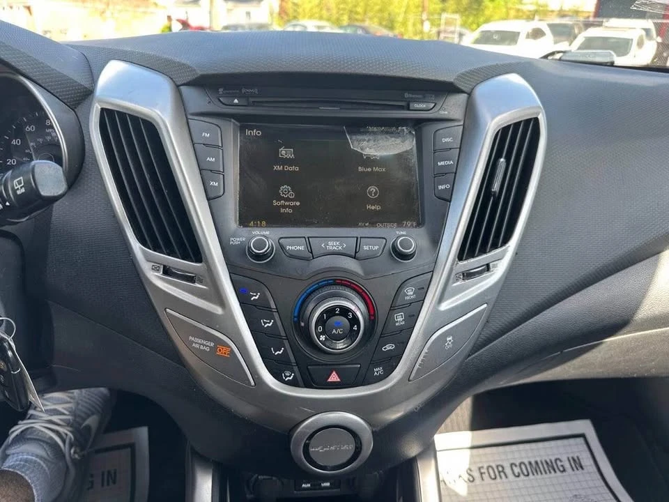 2016 Hyundai Veloster - Image 14 of 14