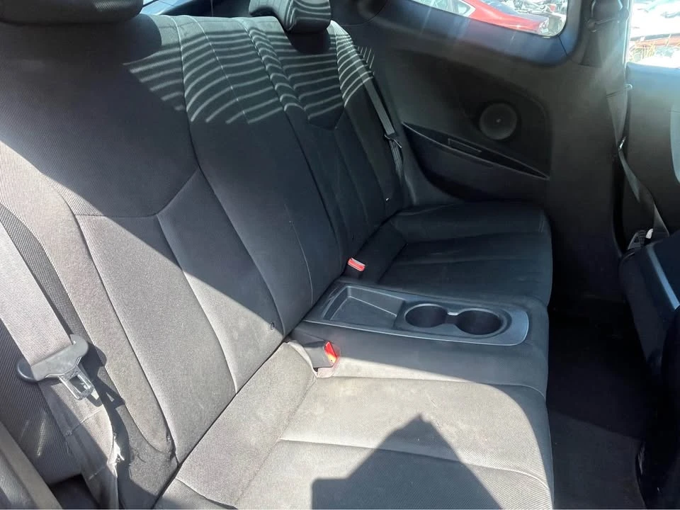 2016 Hyundai Veloster - Image 8 of 8
