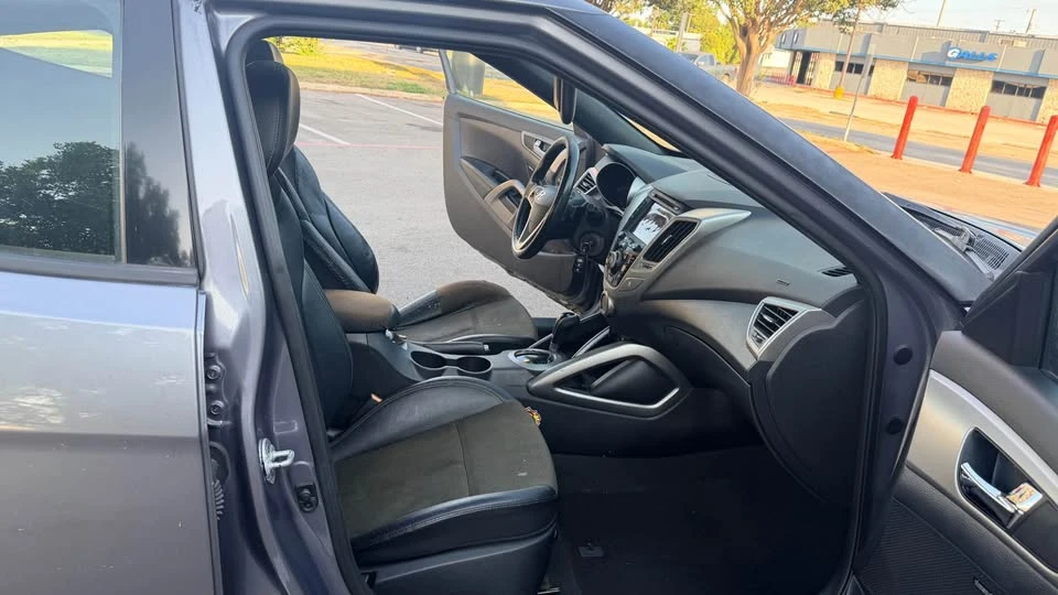 2016 Hyundai Veloster - Image 20 of 20