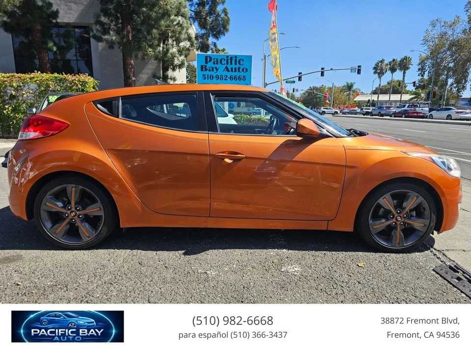 2016 Hyundai Veloster - Image 8 of 20
