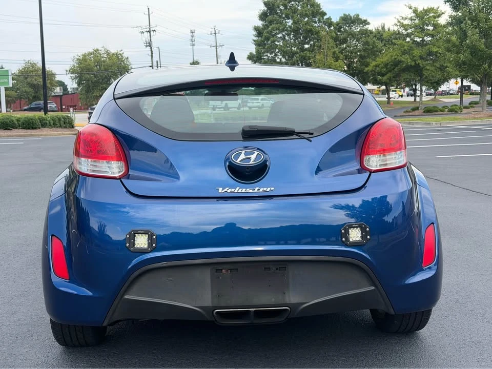 2016 Hyundai Veloster - Image 9 of 20
