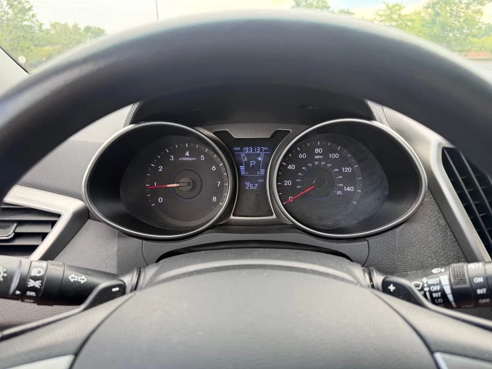 2016 Hyundai Veloster - Image 18 of 20