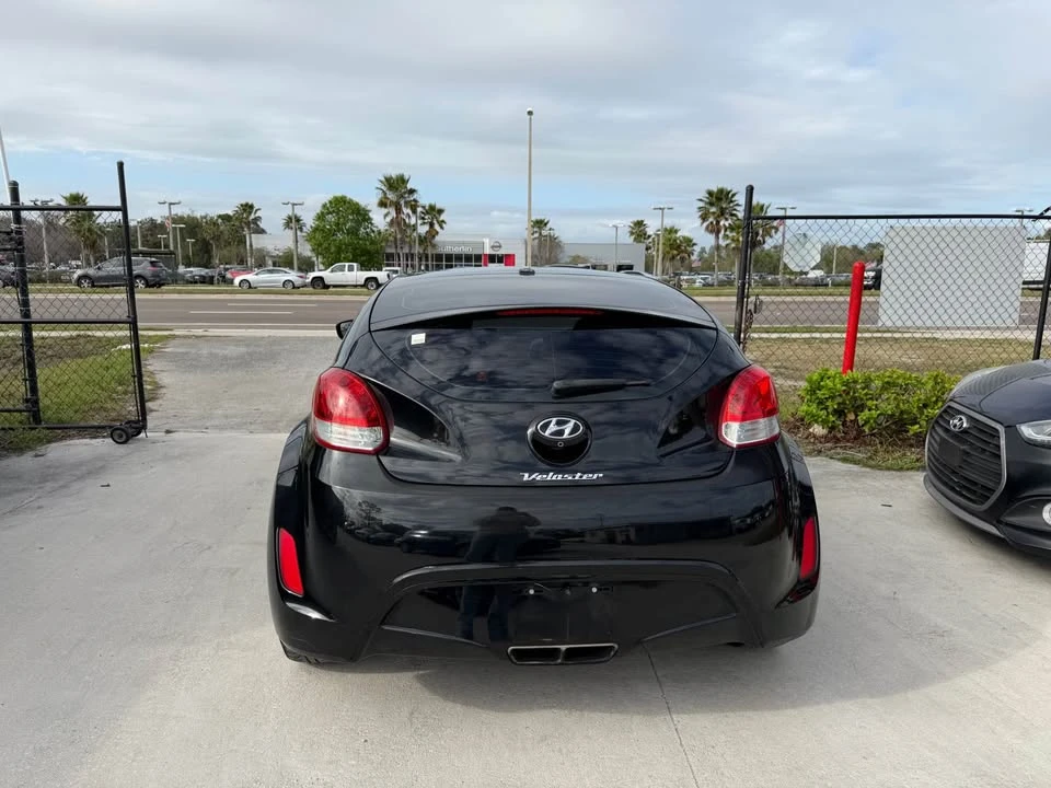 2016 Hyundai Veloster - Image 6 of 13