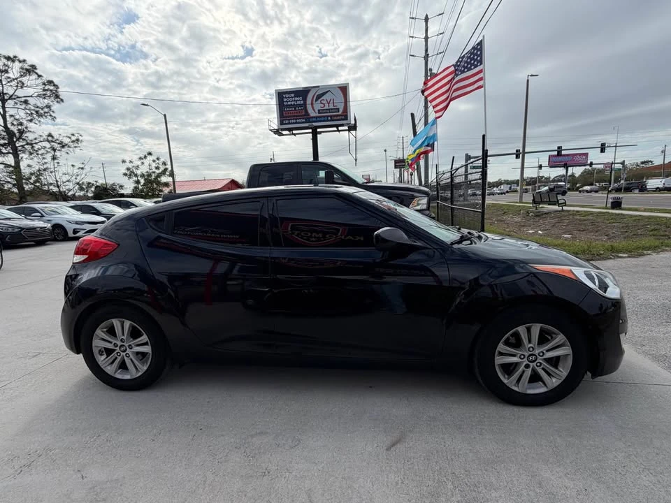 2016 Hyundai Veloster - Image 4 of 13