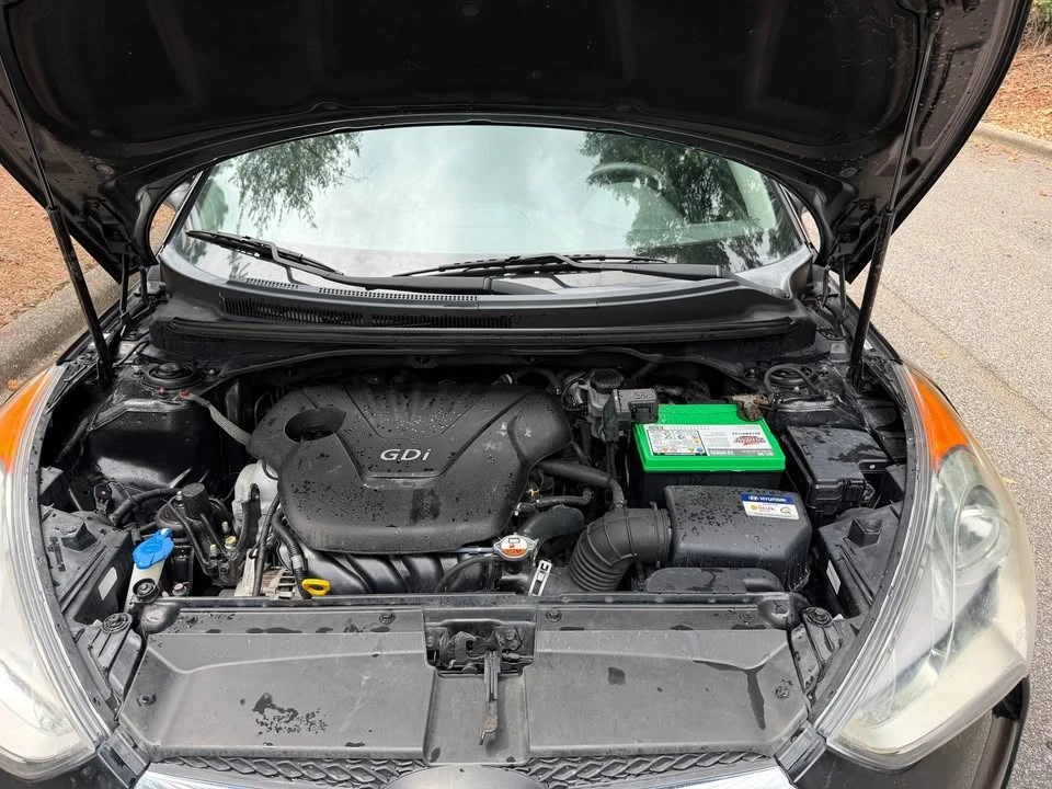 2016 Hyundai Veloster - Image 17 of 18