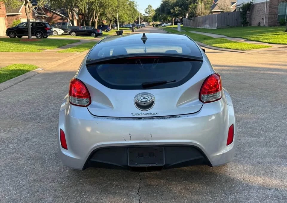 2016 Hyundai Veloster - Image 4 of 20